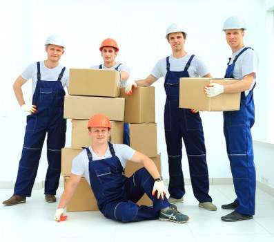 Moving van service for homes in Penge
