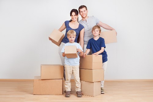 Flat move support in Penge with access challenges