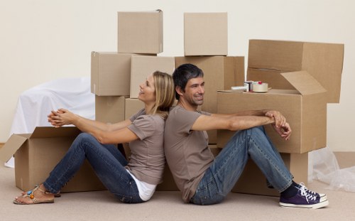 Careful packing and loading service for household items